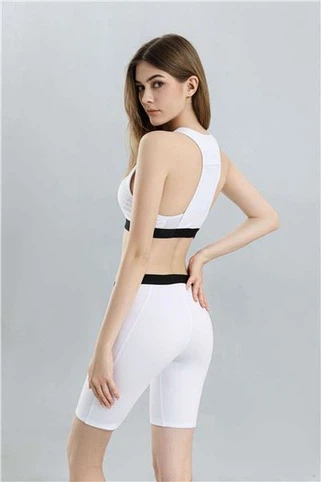 Kleurrijke yogalegging